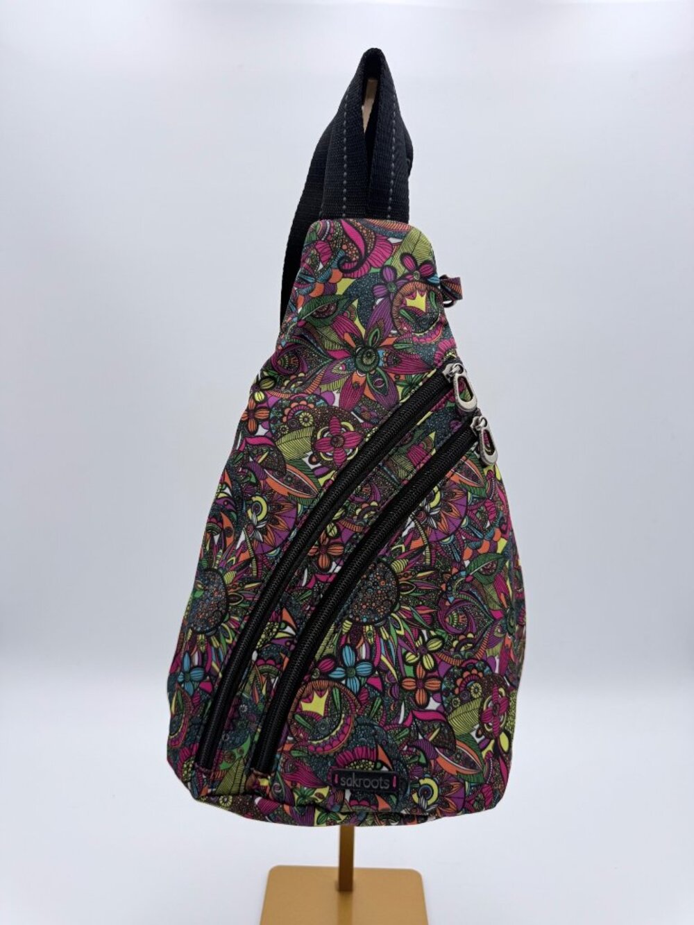 Sakroots Artistic Print Sling Backpack Adjustable Strap Multi zipper Lightweight